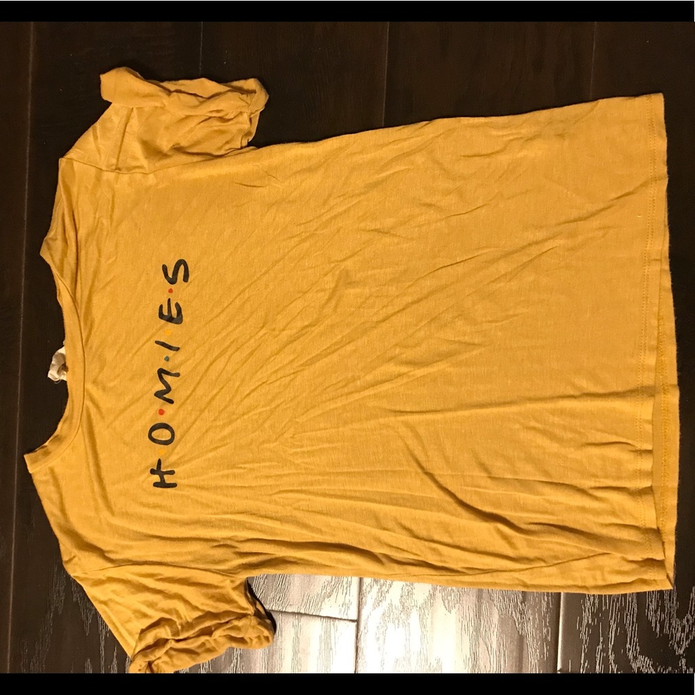 Xs FRIENDS/HOMIES t shirt